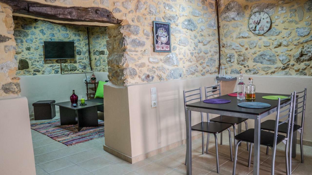 Nivritos Traditional Homes Екстер'єр фото