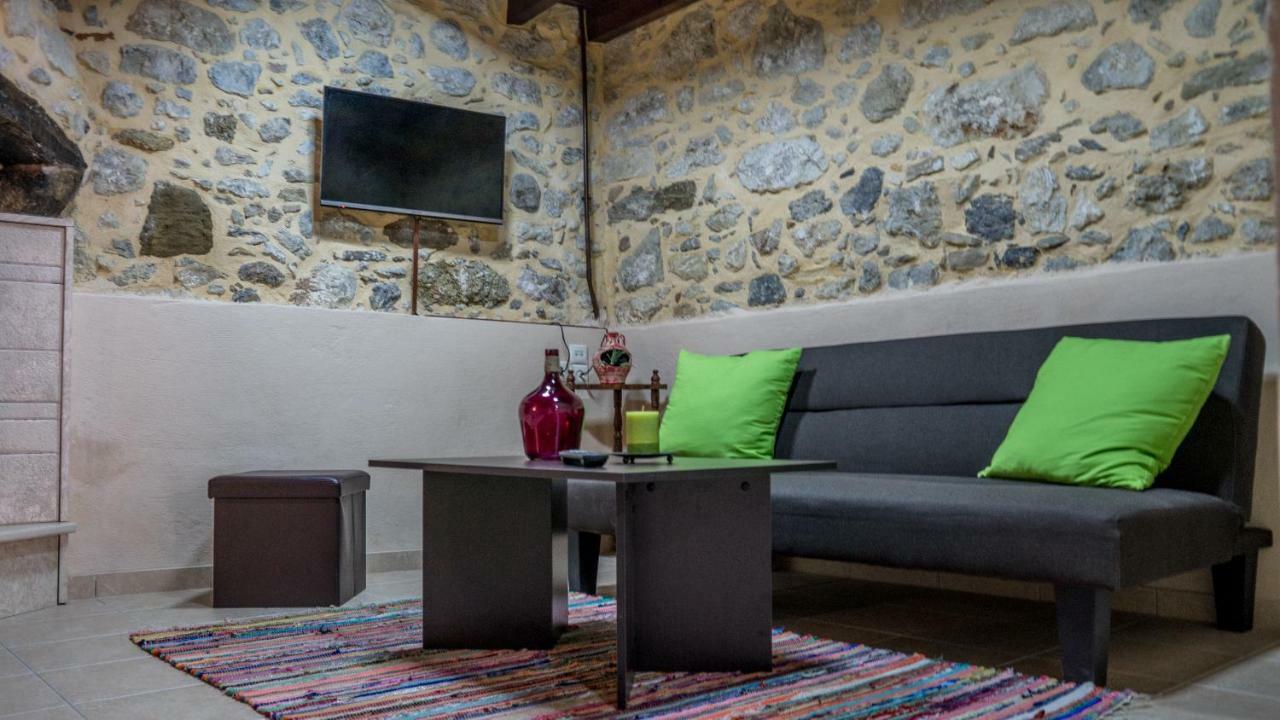 Nivritos Traditional Homes Екстер'єр фото